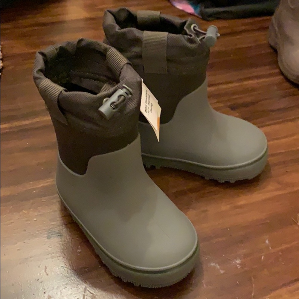 Rain boots